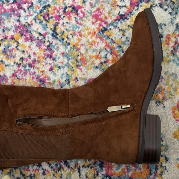 Brown Suede Over-the-Knee Women's Boots - Picture 3 of 3